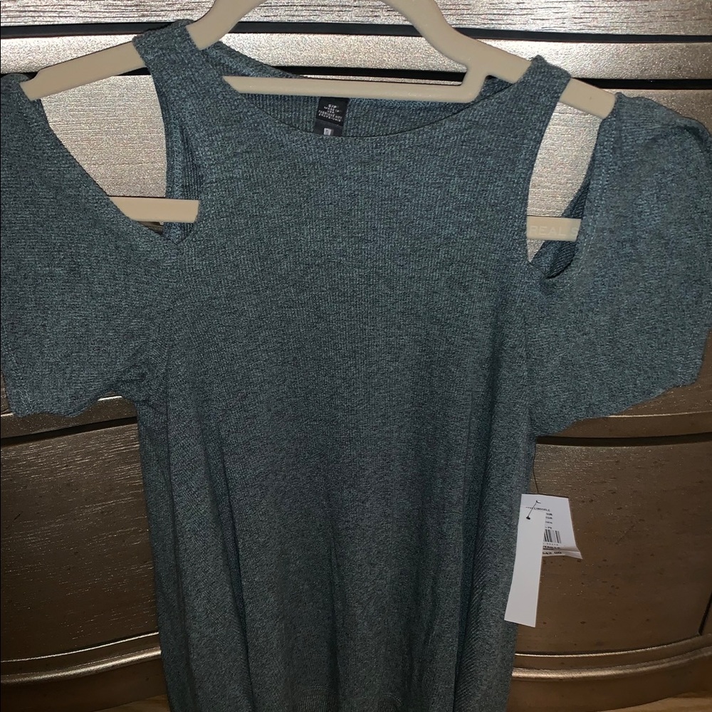Cold shoulder top